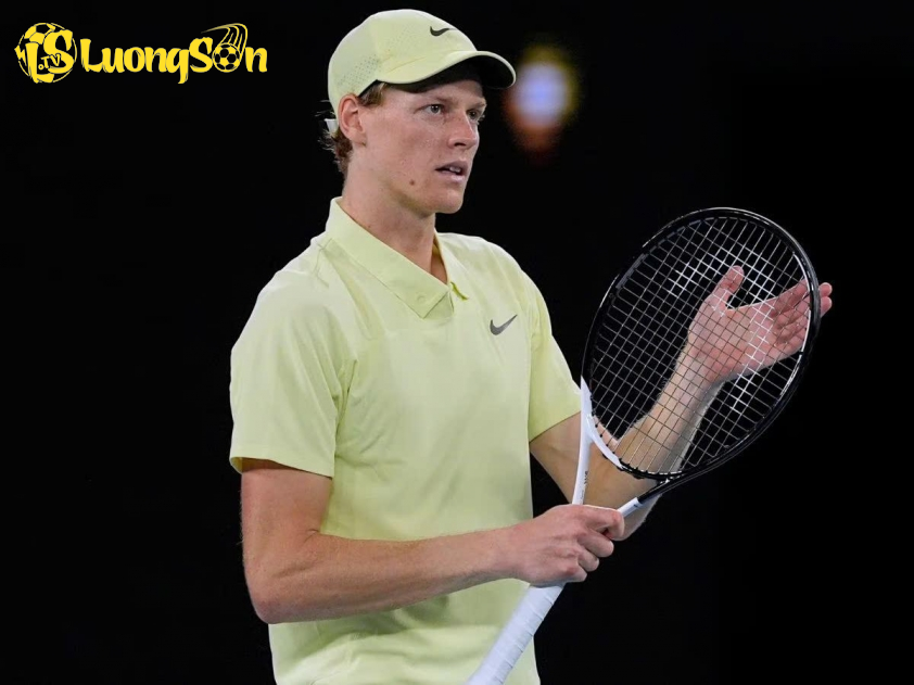 Jannik Sinner đang có phong độ rất cao trên mặt sân cứng sở trường